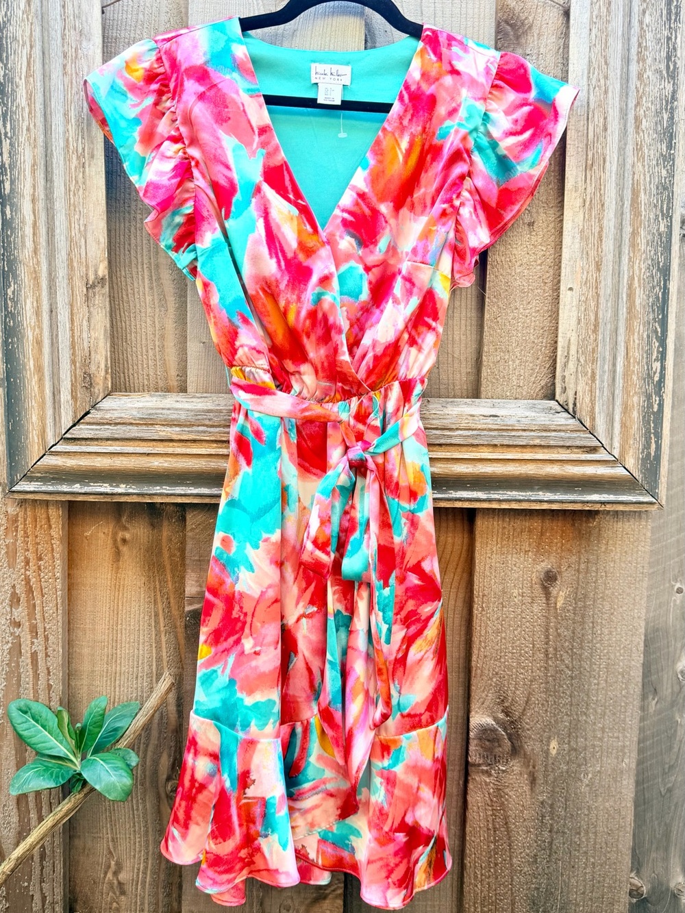 Nicole Miller Bright Floral, Feminine, Flowy Wrap Dress with Belt 👗 New, Small